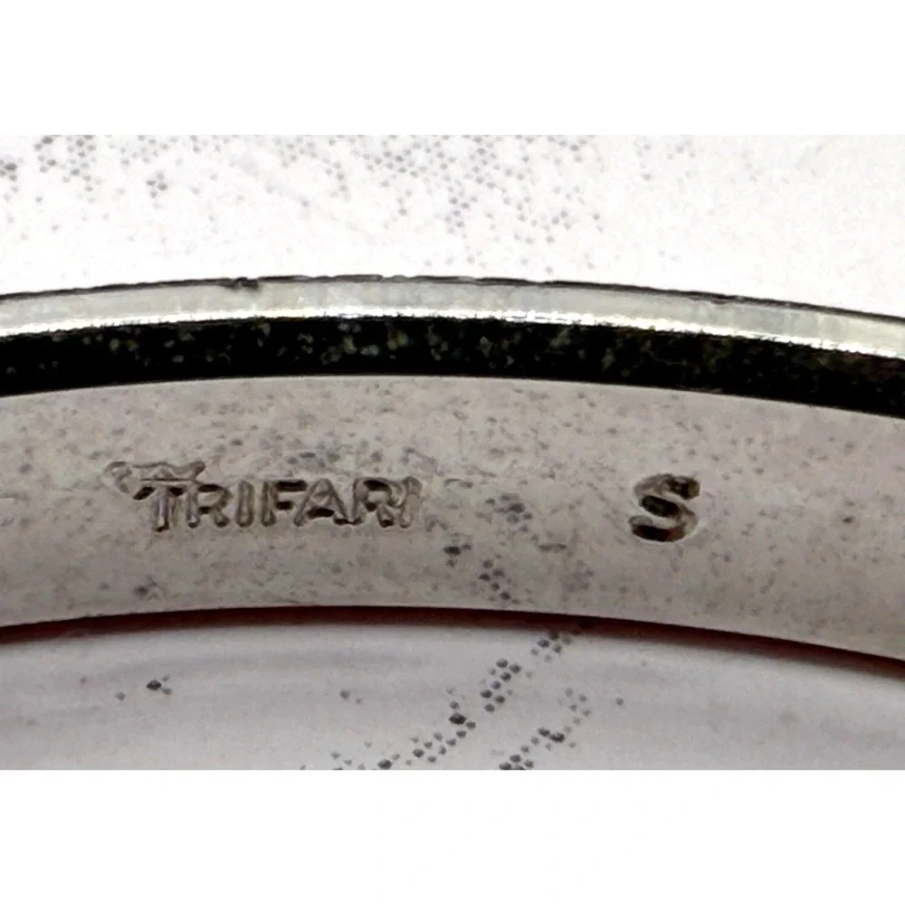 Crown Trifari Minimalist Silver Tone‎ Etched Bangle Bracelet 8